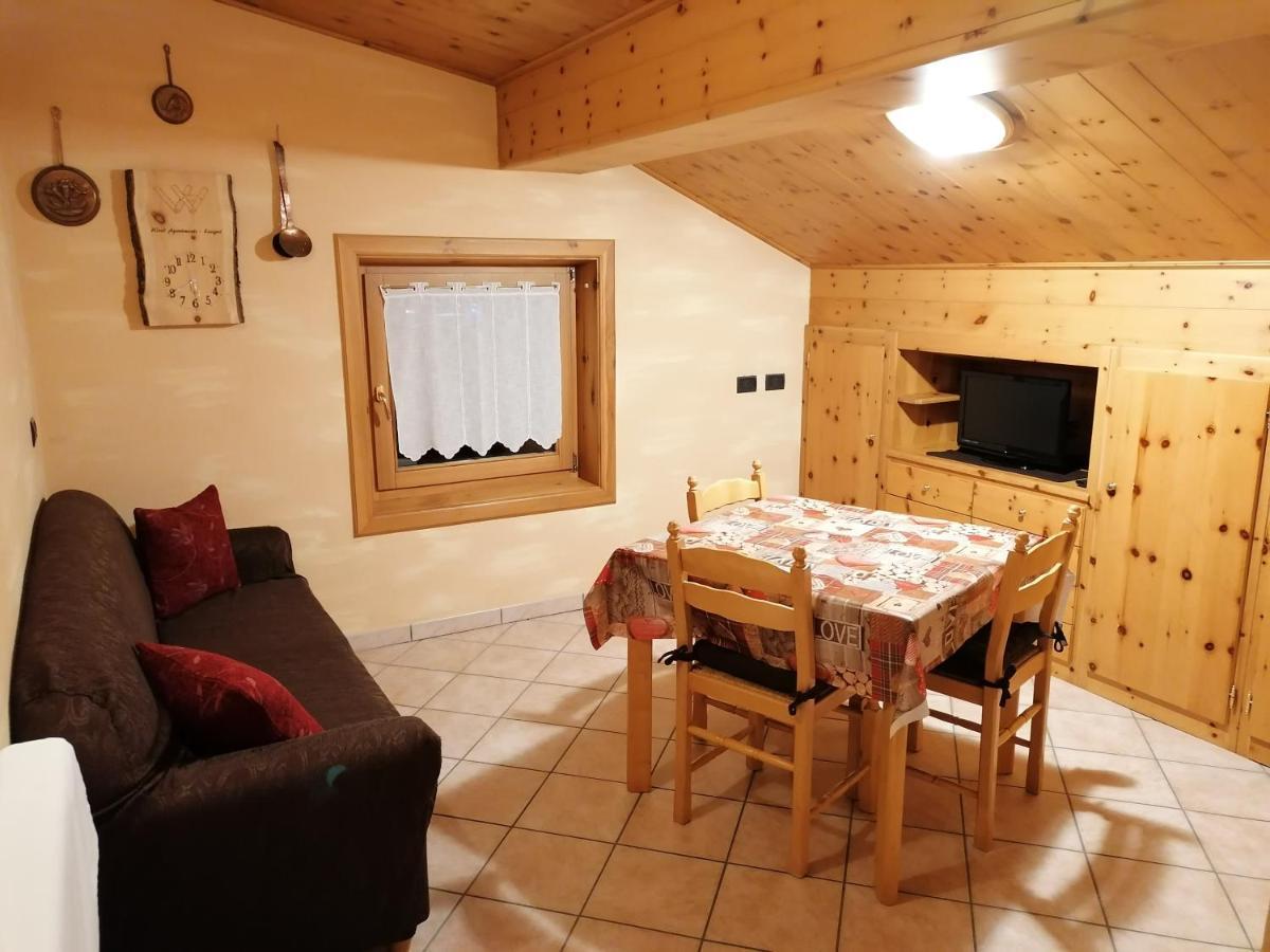 Wood Apartment *